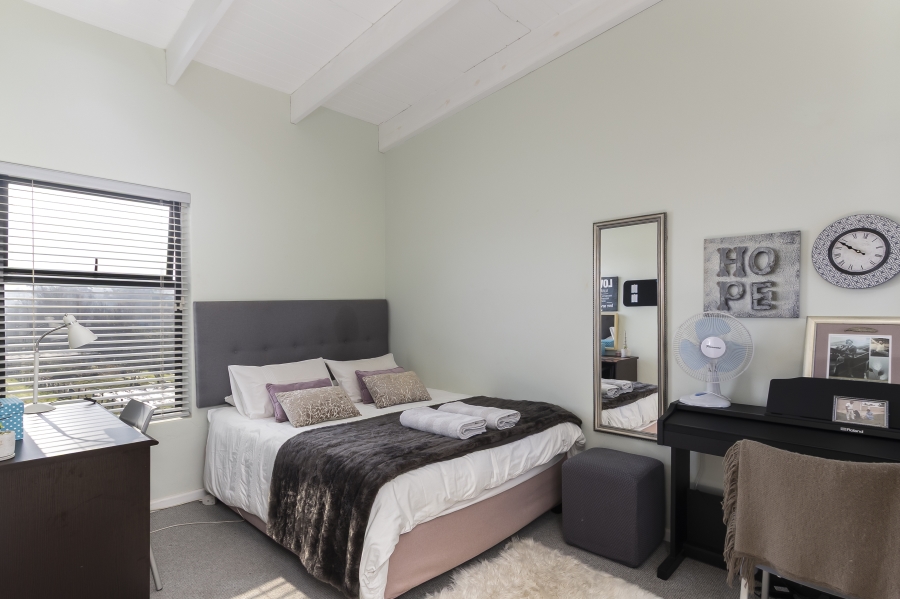 5 Bedroom Property for Sale in Jamestown Western Cape